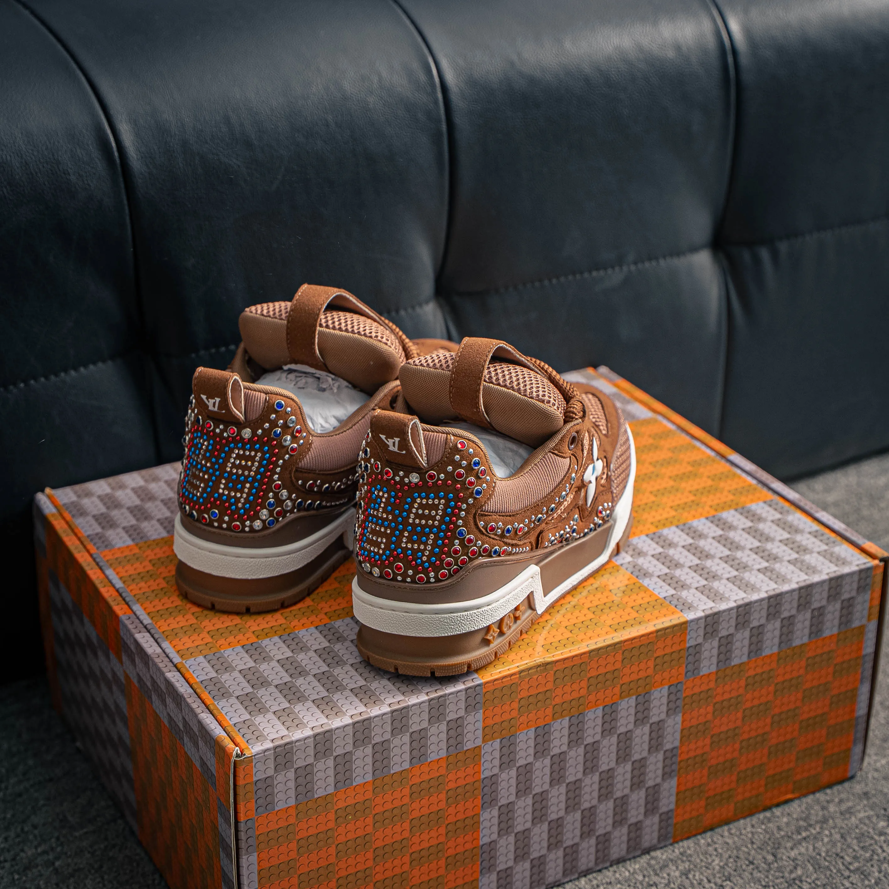 # LV- - trainer 2026 New Arrival 1：1 ！！ Shoes Cowhide Leather ， LOGO ， ➕Breathable ， 。